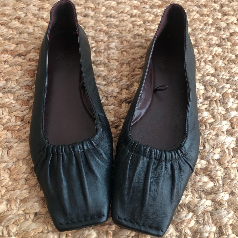 New: Zara Black Leather Square Toe Gathered Ballet Flats. Size 36